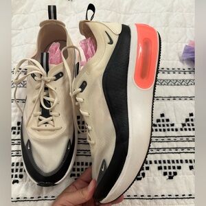 Nike Air Max Dia | Women’s Sz 9 | only worn once